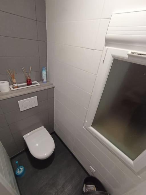 Superbe Appartement Renove A Neuf Centre Bourg Brem-Sur-Mer Luaran gambar